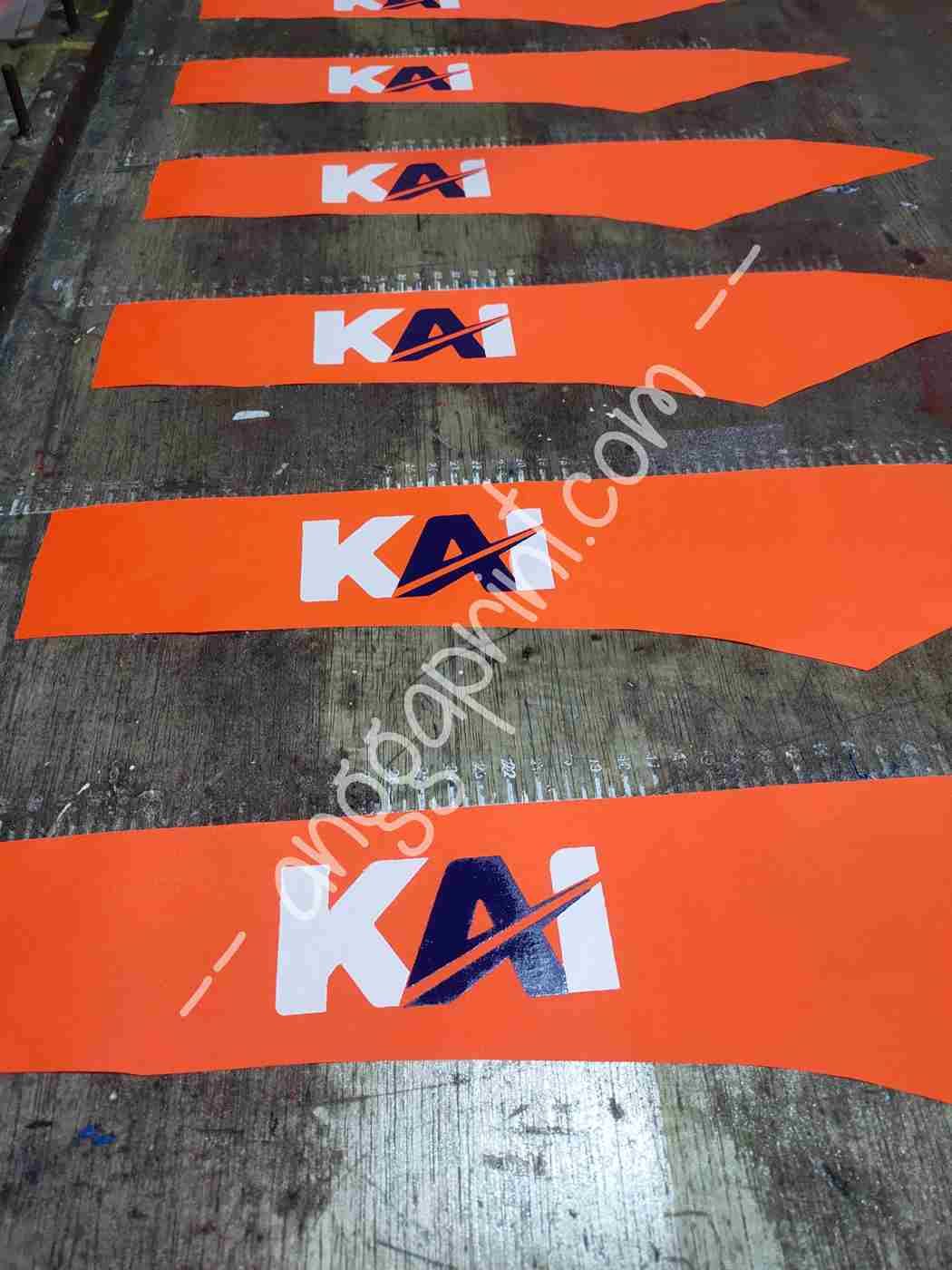Sablon Jas Hujan Custom, Branding Tahan Hujan untuk Promosi dan Armada (4)