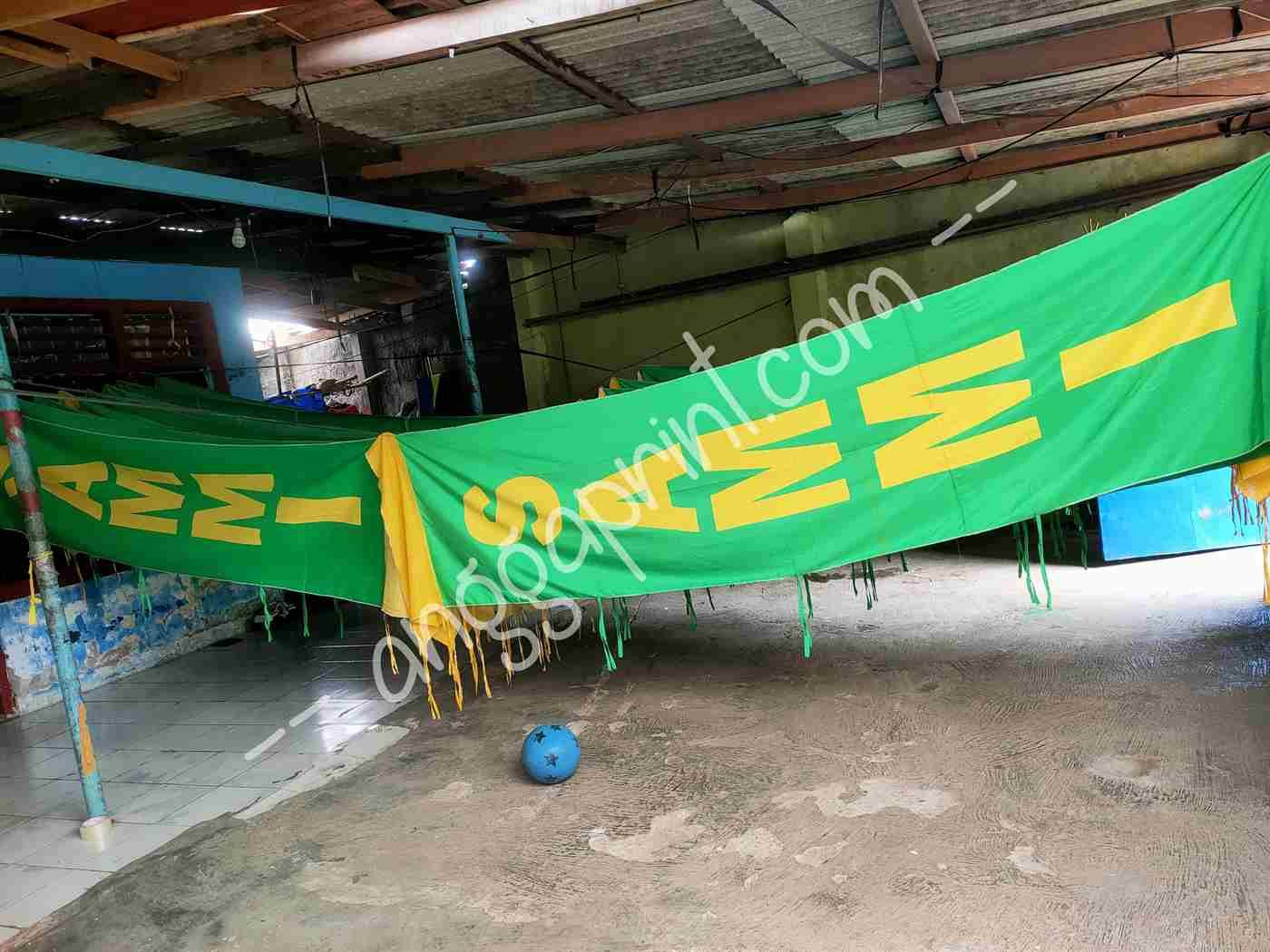 Custom Streamer Flag Printing (Umbul-Umbul): Sharp Colors, Weatherproof, Wholesale Pricing (2)