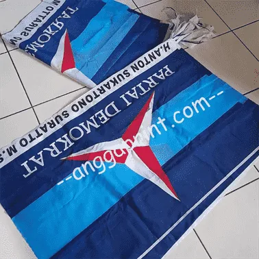 Cetak Bendera Partai Custom: Tahan Cuaca, Warna Presisi (2)