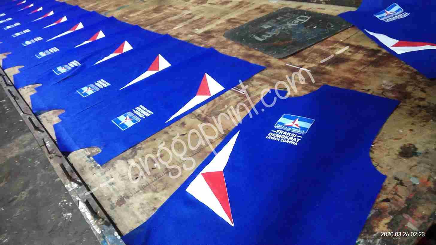 Sablon Kaos Partai Custom: Bahan Nyaman, Warna Presisi (5)